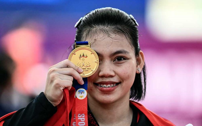 Tsabitha Alfiah Ramadani Berhasil Tambah Medali Emas Untuk Indonesia di SEA Games dari Cabang Angkat Besi