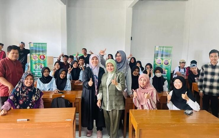 Dosen dan Mahasiswa FBS UNJ Melakukan Pengabdian Masyarakat di Cidahu