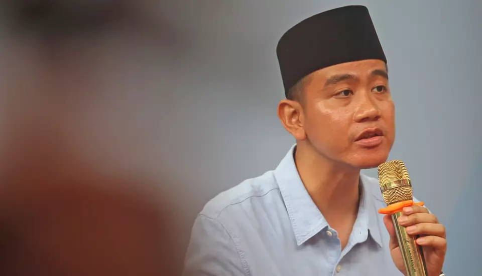 Klarifikasi Bagi-bagi Susu, Gibran Tiba di Bawaslu