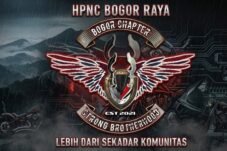 Logo for HPNC Bogor Raya motorcycle club featuring a winged crest with a shield and banners, rain-soaked background with motorcycles nearby, and the slogan 'Lebih Dari Sekadar Komunitas.'