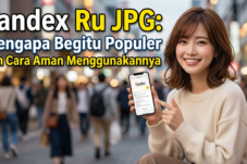 Smiling woman on a busy street holds a smartphone displaying the Yandex app; bold Indonesian headline overlays the image.